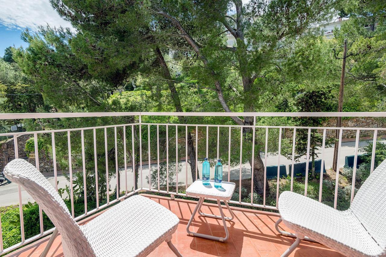 Hotel Garbi Калелья-де-Палафружель Экстерьер фото
