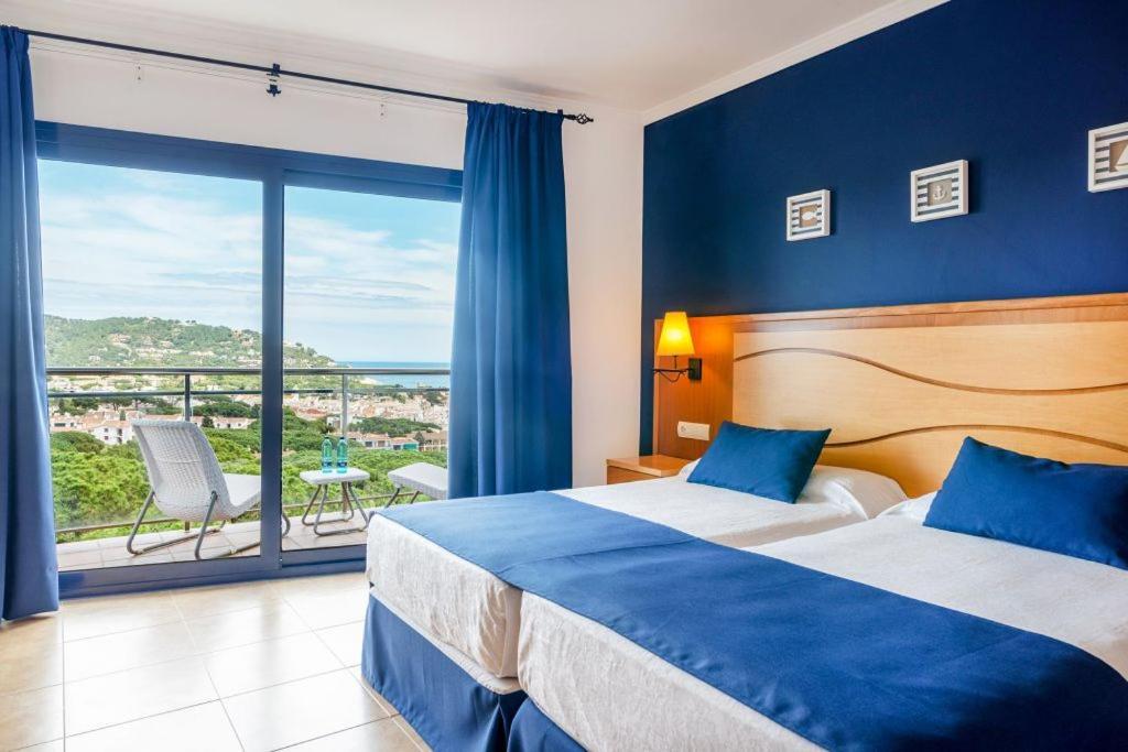 Hotel Garbi Калелья-де-Палафружель Экстерьер фото